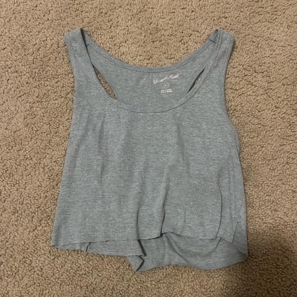 Cropped Tank - Picture 2 of 3